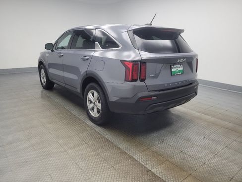 Used 2022 Kia Sorento LX AWD/4WD image 3