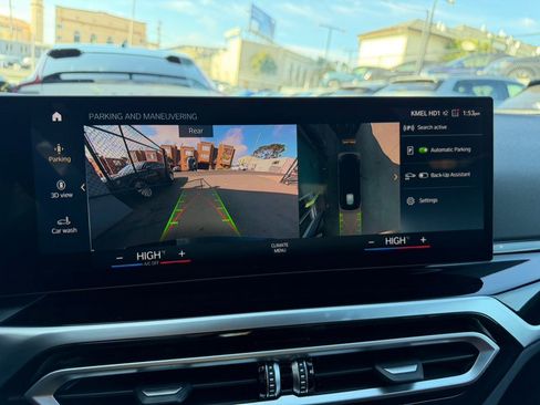 Used 2023 BMW i4 eDrive40 image 28