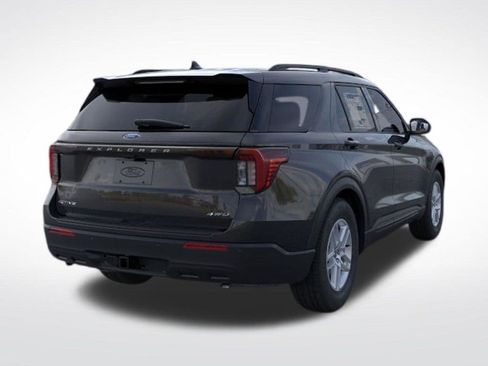 New 2026 Ford Explorer Active AWD/4WD image 8