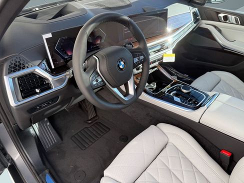 Used 2026 BMW X5 sDrive40i image 4