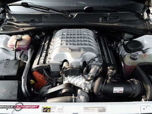 Used 2015 Dodge Challenger SRT Hellcat image 14