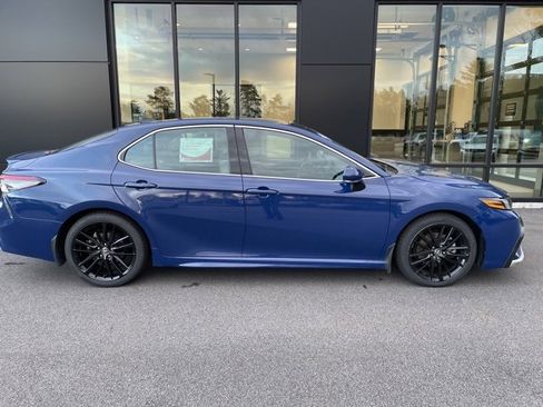 Used 2023 Toyota Camry XSE image 5