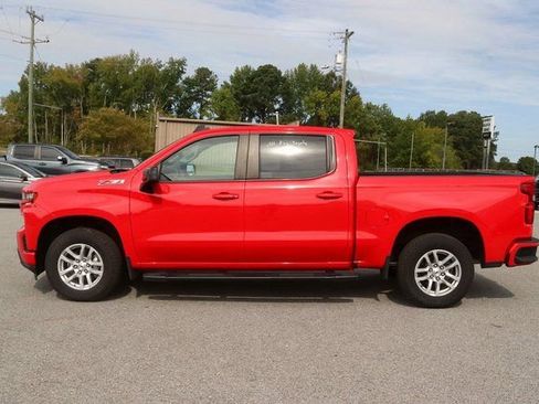 Used 2022 Chevrolet Silverado 1500 RST image 4