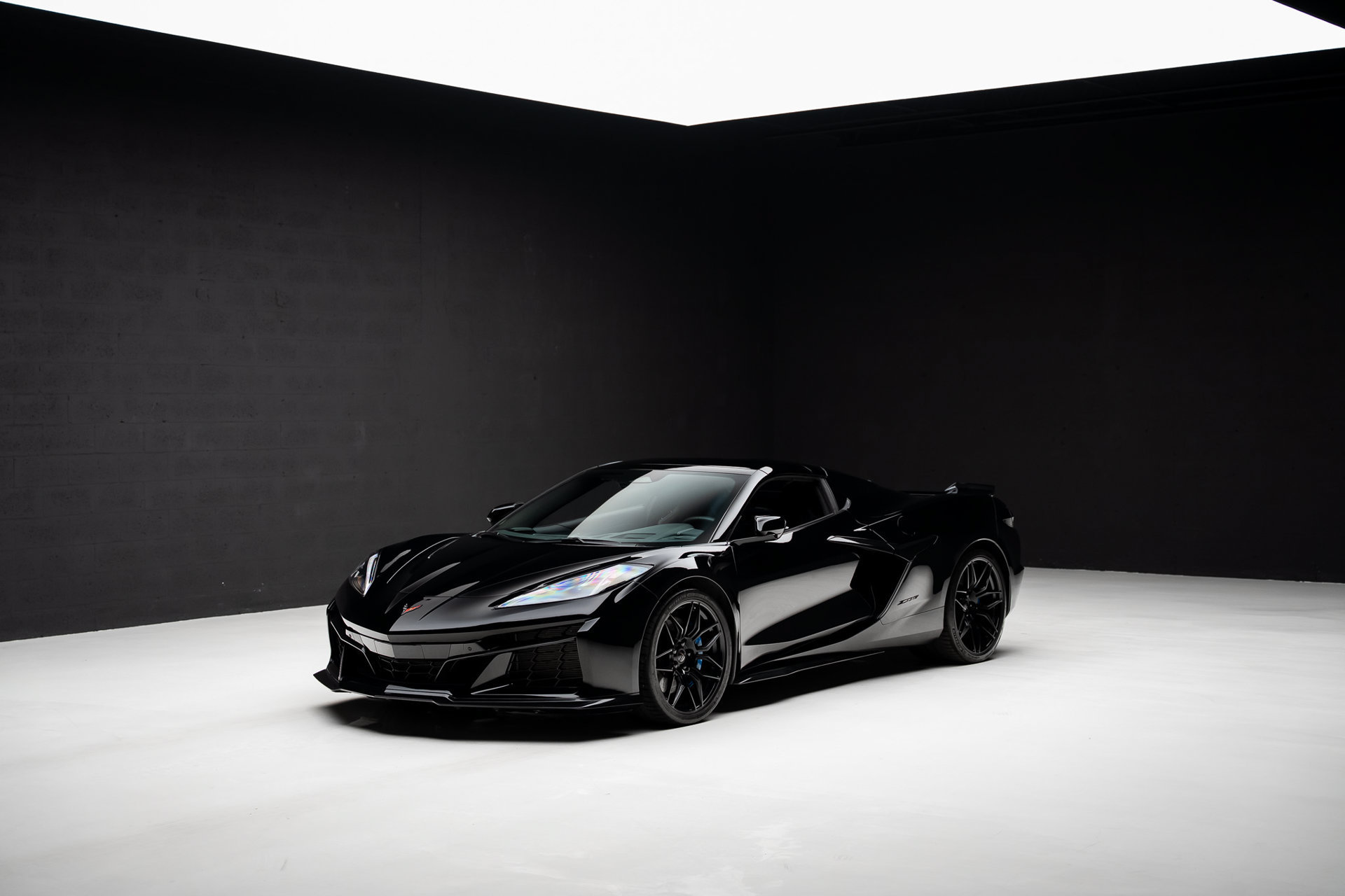 Used 2024 Chevrolet Corvette Z06 RWD image 4