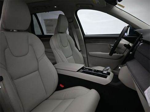 New 2026 Volvo XC90 B6 Ultra image 36