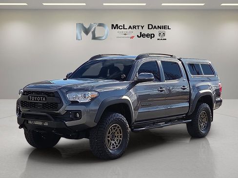 Used 2023 Toyota Tacoma Trail Edition image 2