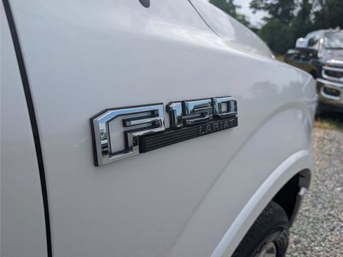 Used 2019 Ford F150 Lariat w/ Equipment Group 502A Luxury AWD/4WD image 10