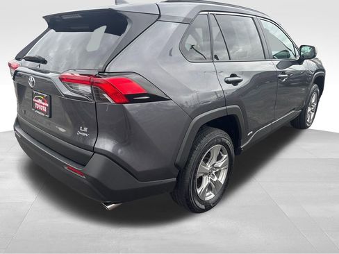 Certified 2025 Toyota RAV4 LE AWD/4WD image 7