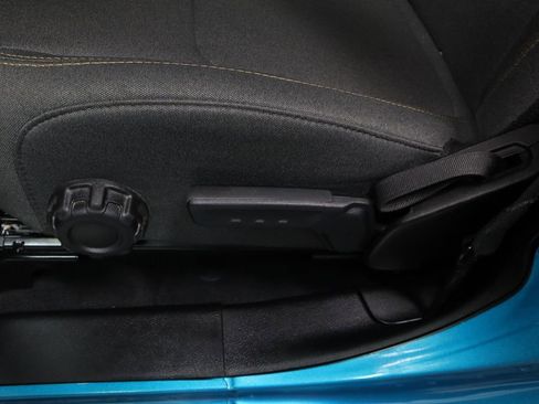 Used 2024 Jeep Wrangler Unlimited w/ Convenience Group image 23