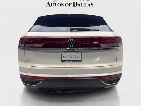 Used 2025 Volkswagen Atlas Cross Sport SE FWD image 7