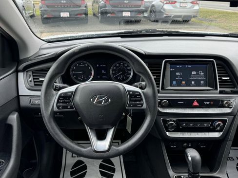 Used 2019 Hyundai Sonata SE image 16