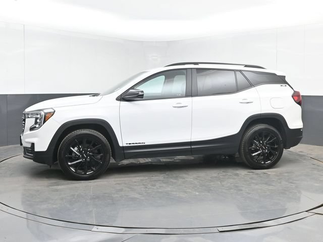 Used 2023 GMC Terrain SLE w/ Elevation Edition AWD/4WD image 11
