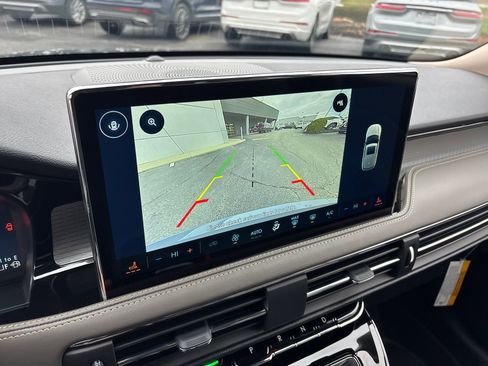 New 2025 Lincoln Corsair Premiere image 20