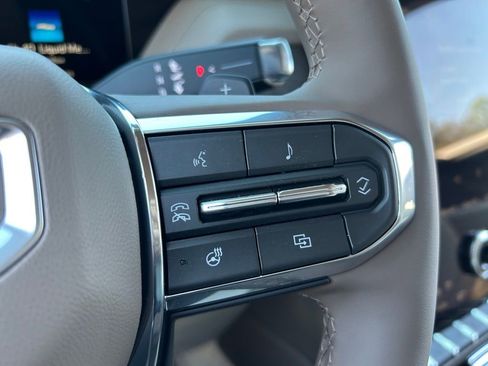 New 2026 GMC Yukon XL Denali w/ Denali Reserve Package image 28