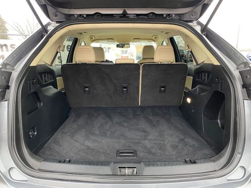 Used 2024 Ford Edge SEL image 5