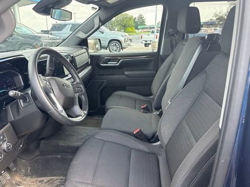 Used 2023 Chevrolet Silverado 1500 RST AWD/4WD image 18