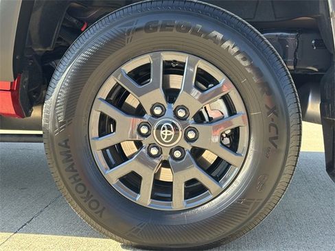 Used 2025 Toyota 4Runner SR5 image 9