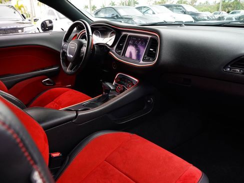 Used 2018 Dodge Challenger R/T Scat Pack image 20