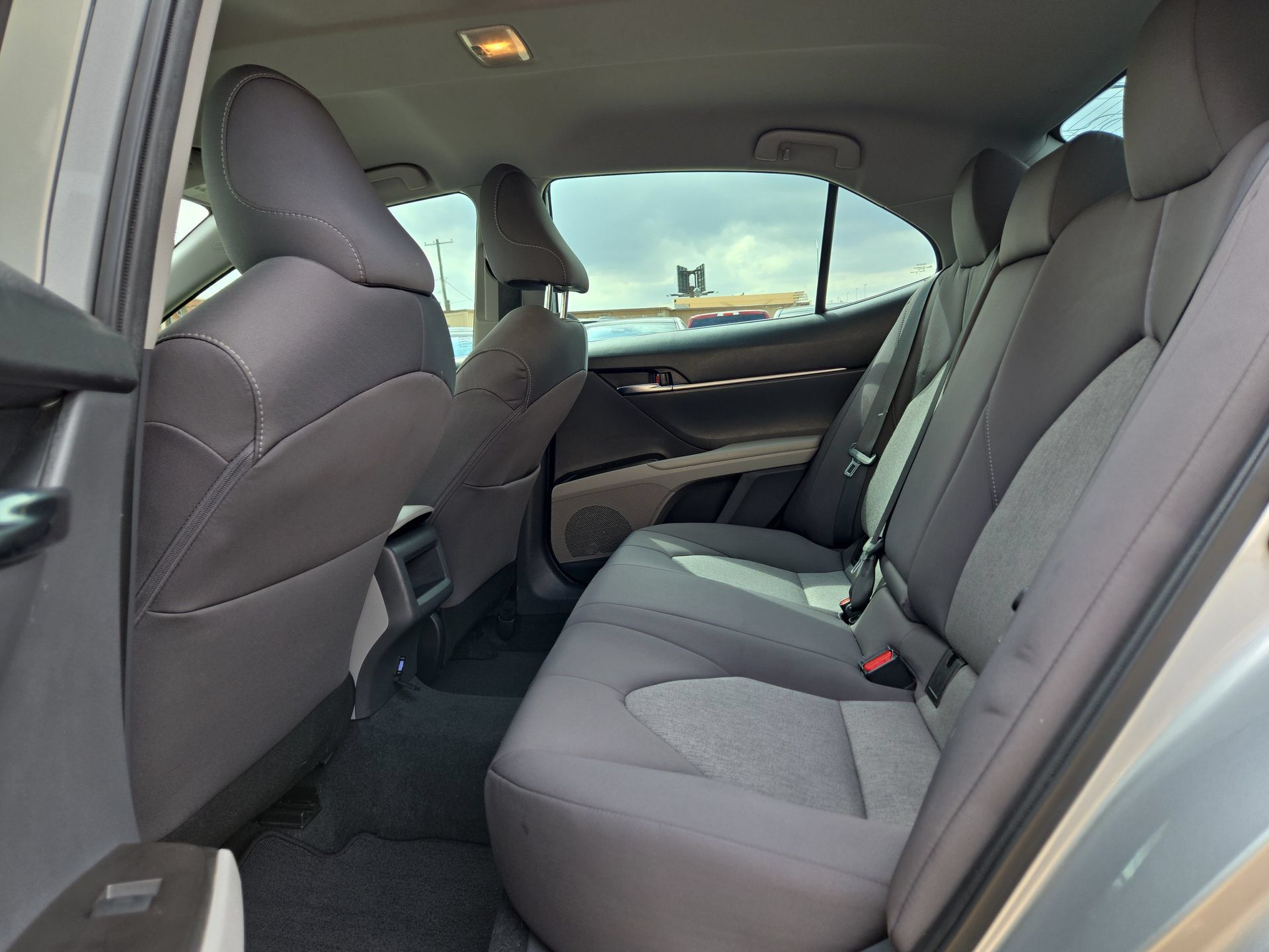 Used 2023 Toyota Camry LE FWD image 13