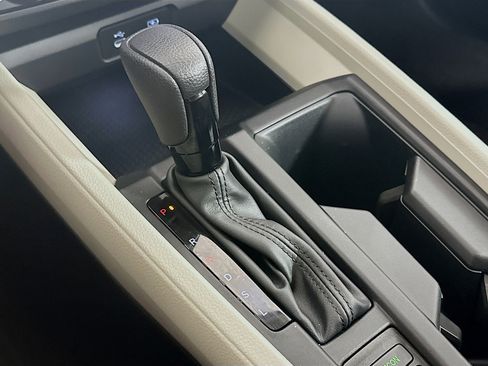 Used 2024 Honda Accord EX image 23