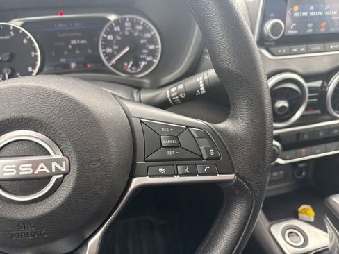 Used 2025 Nissan Sentra SV image 15