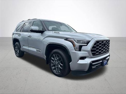 Certified 2026 Toyota Sequoia Platinum AWD/4WD image 6