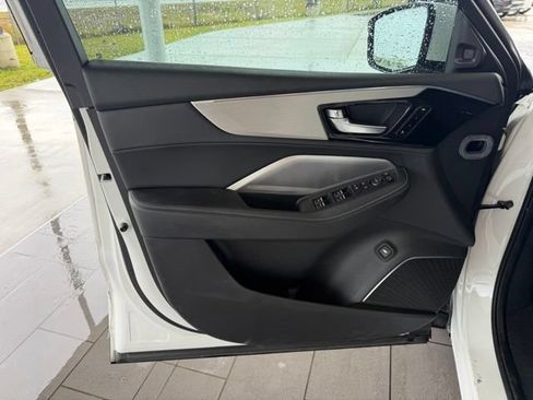 Used 2025 Acura MDX FWD w/ Technology Package image 12