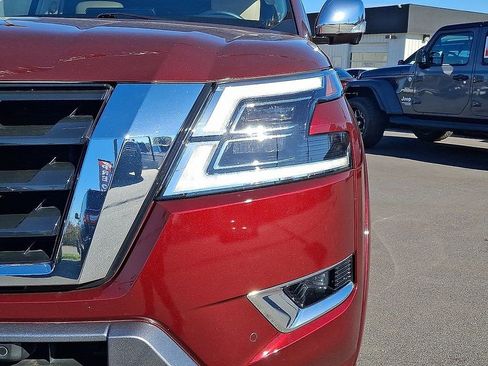 Used 2022 Nissan Armada Platinum w/ Captain's Chairs Package AWD/4WD image 9