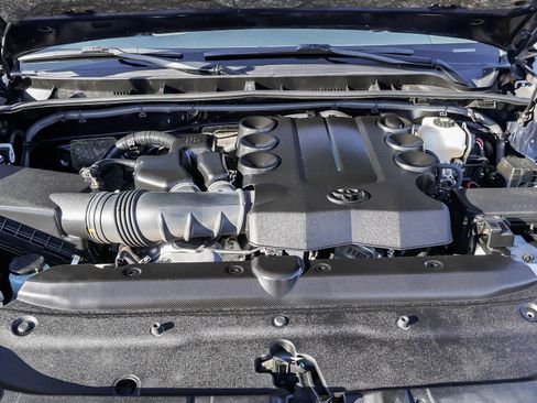 Used 2024 Toyota 4Runner SR5 Premium w/ Moonroof Package image 15