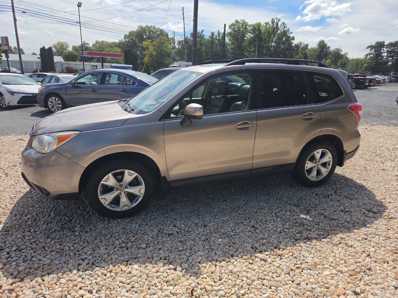 Used 2015 Subaru Forester 2.5i Limited w/ Popular Package #1 AWD/4WD image 4