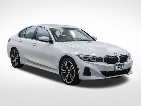 Certified 2023 BMW 330i xDrive Sedan w/ Premium Package AWD/4WD image 7