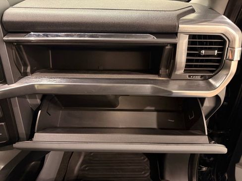 Used 2021 Ford F150 Lariat image 31