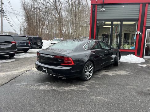 Used 2017 Volvo S90 T6 Momentum w/ Vision Package image 14