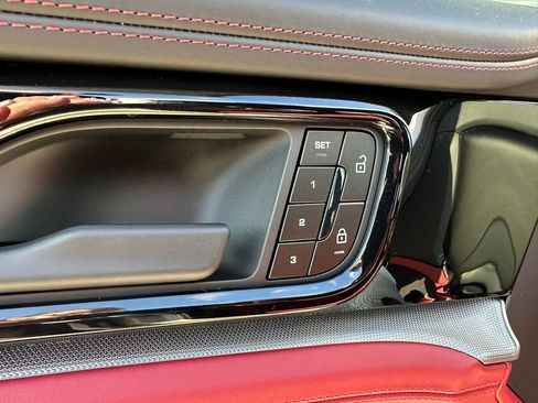 Used 2026 Porsche Panamera image 19