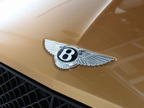 Used 2022 Bentley Continental GT image 8