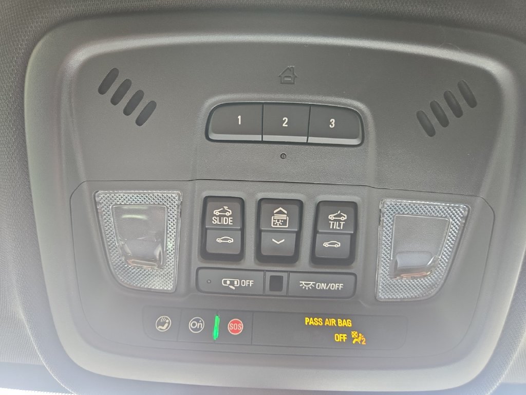 Used 2023 Chevrolet Traverse High Country w/ LPO, Floor Liner Package AWD/4WD image 27