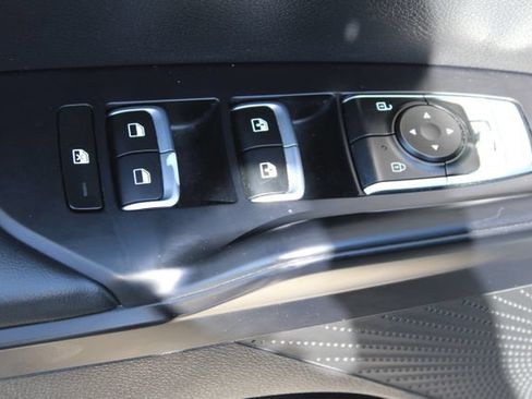 Used 2022 Kia K5 GT-Line FWD image 11