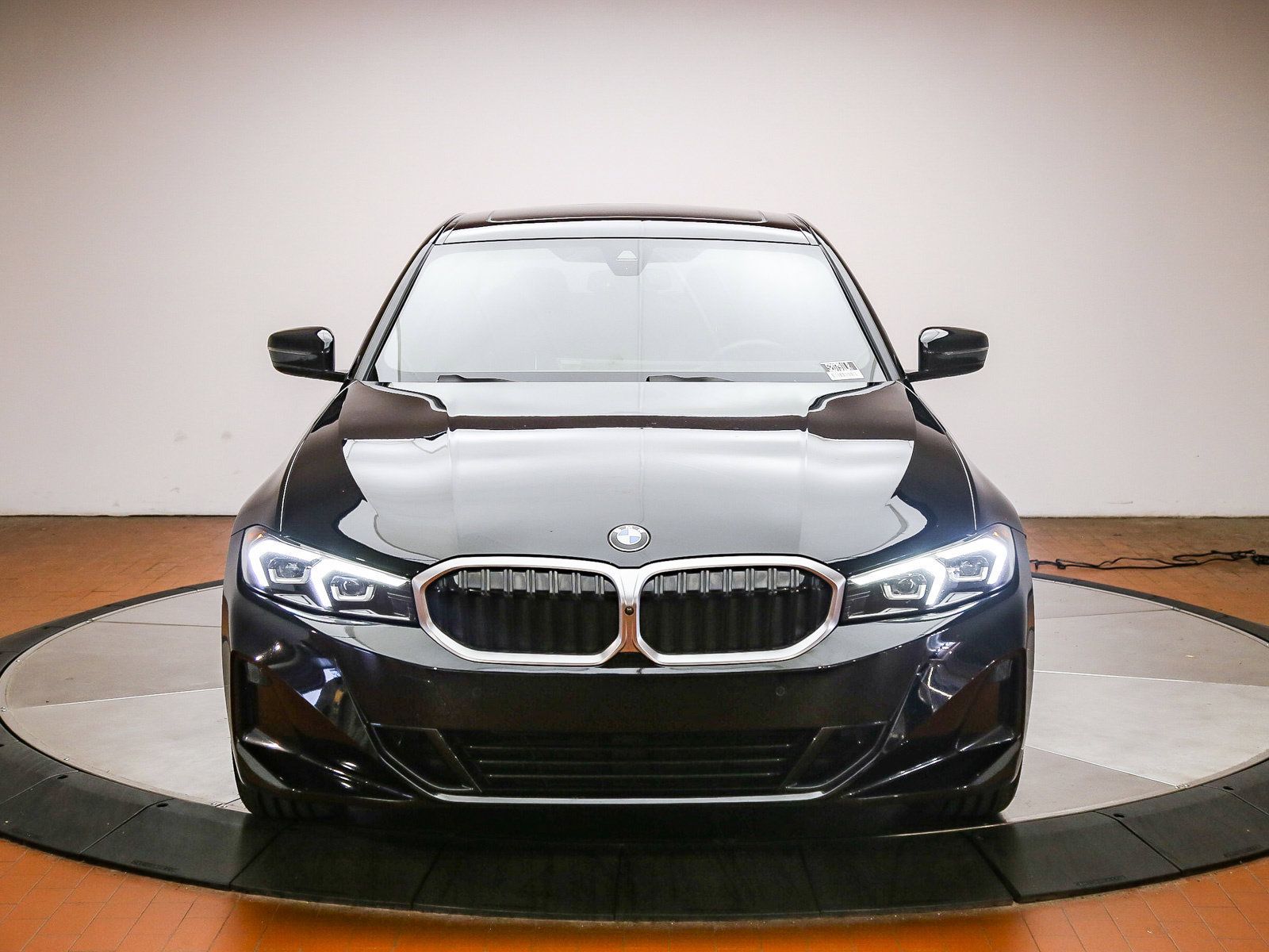 Certified 2023 BMW 330i Sedan w/ Premium Package RWD image 2
