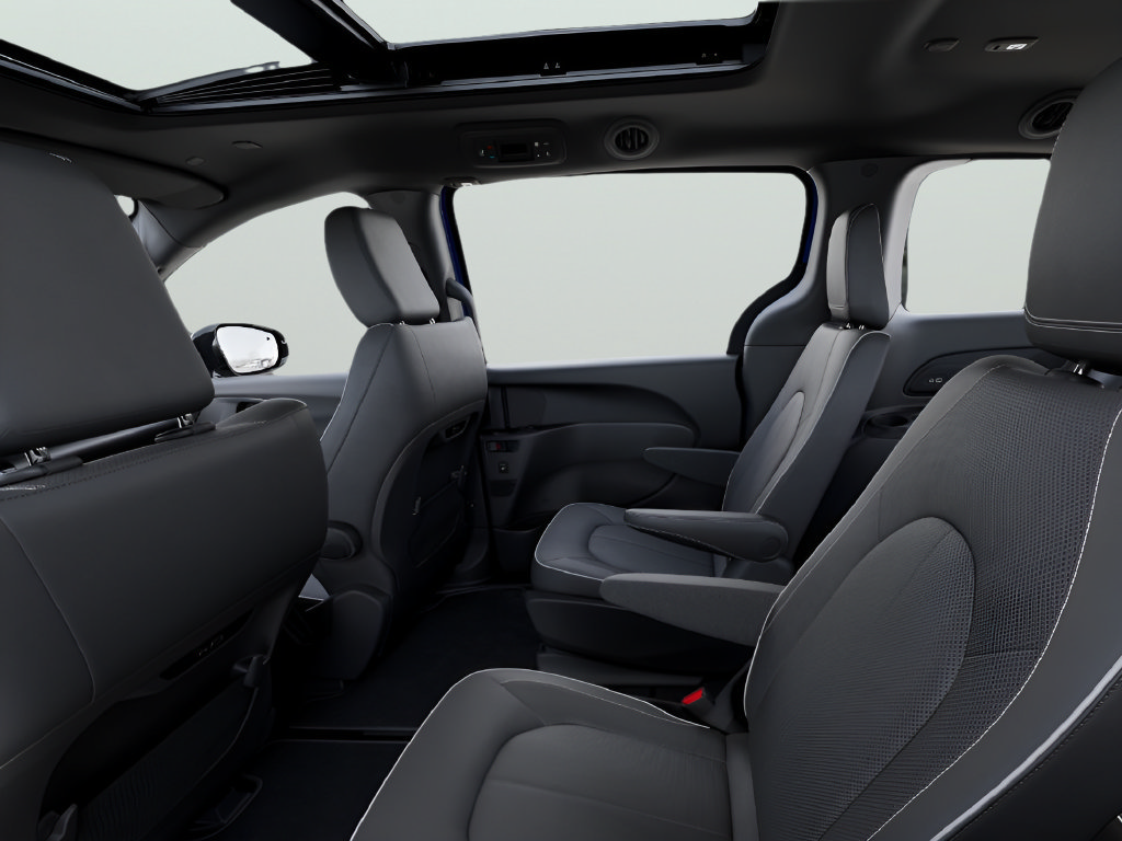 New 2027 Chrysler Pacifica Limited AWD/4WD image 24