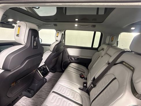 Used 2023 Rivian R1S Adventure AWD/4WD image 21
