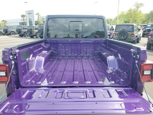 New 2026 Jeep Gladiator Sport AWD/4WD image 7