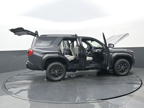 New 2026 Toyota 4Runner SR5 image 31