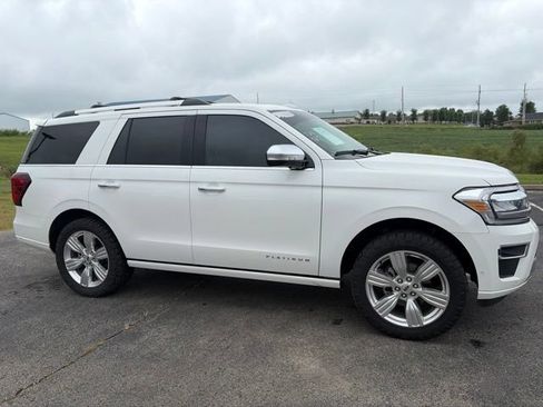 Certified 2024 Ford Expedition Platinum AWD/4WD image 3