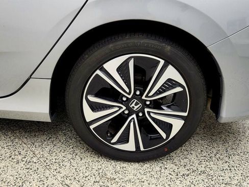 Used 2016 Honda Civic EX-T image 9