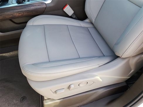 New 2026 GMC Sierra 1500 SLT w/ SLT Premium Plus Package image 19