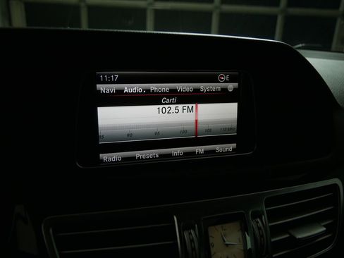 Used 2014 Mercedes-Benz E 350 E 350 image 28