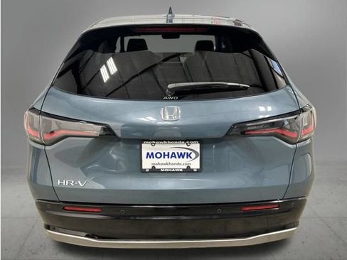 Used 2024 Honda HR-V EX-L image 4