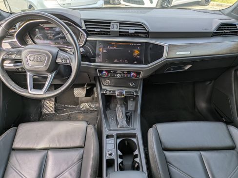 Used 2023 Audi Q3 2.0T Premium Plus w/ Premium Plus Package image 17