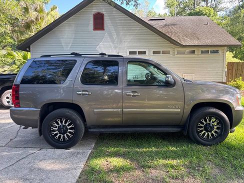 Used 2013 Chevrolet Tahoe LTZ image 6