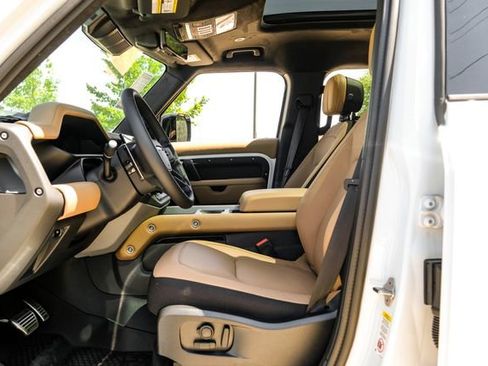 New 2026 Land Rover Defender 110 V8 AWD/4WD image 3